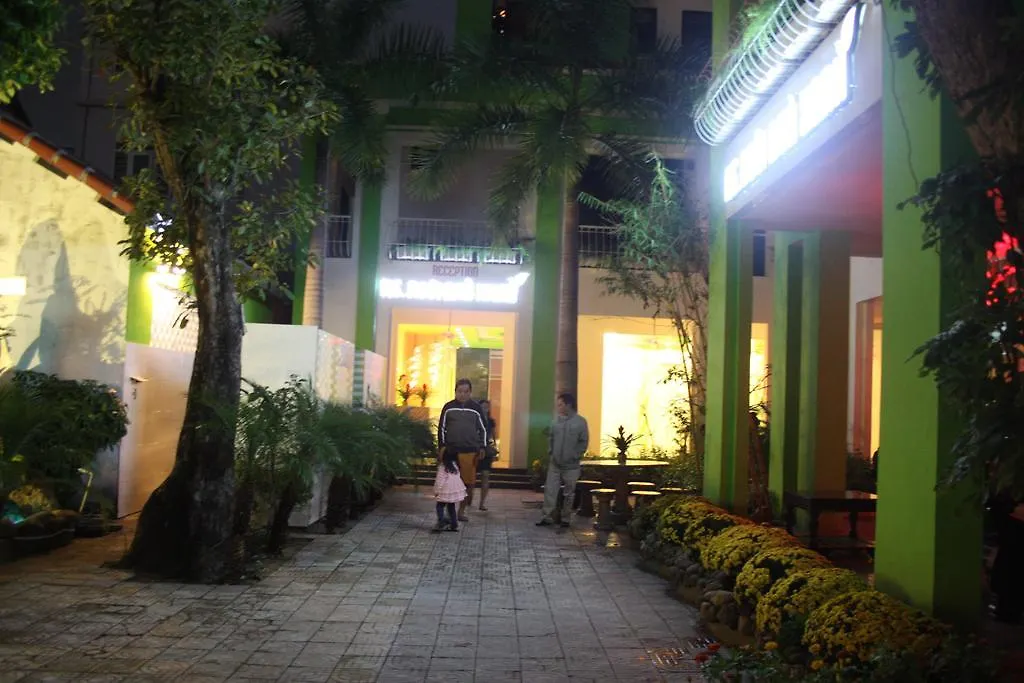 Ngoi Nha Xanh Hotel Da Nang