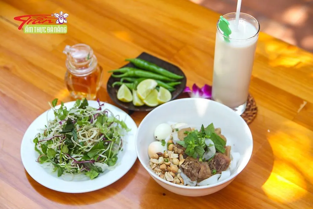 Ngoi Nha Xanh Hotel Da Nang 3*,  Vietnam