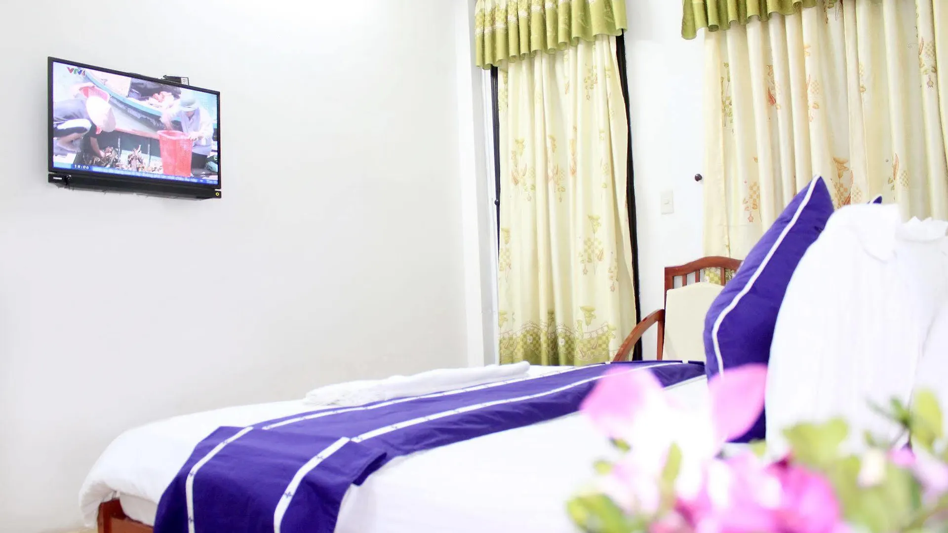 Ngoi Nha Xanh Hotel Da Nang Vietnam