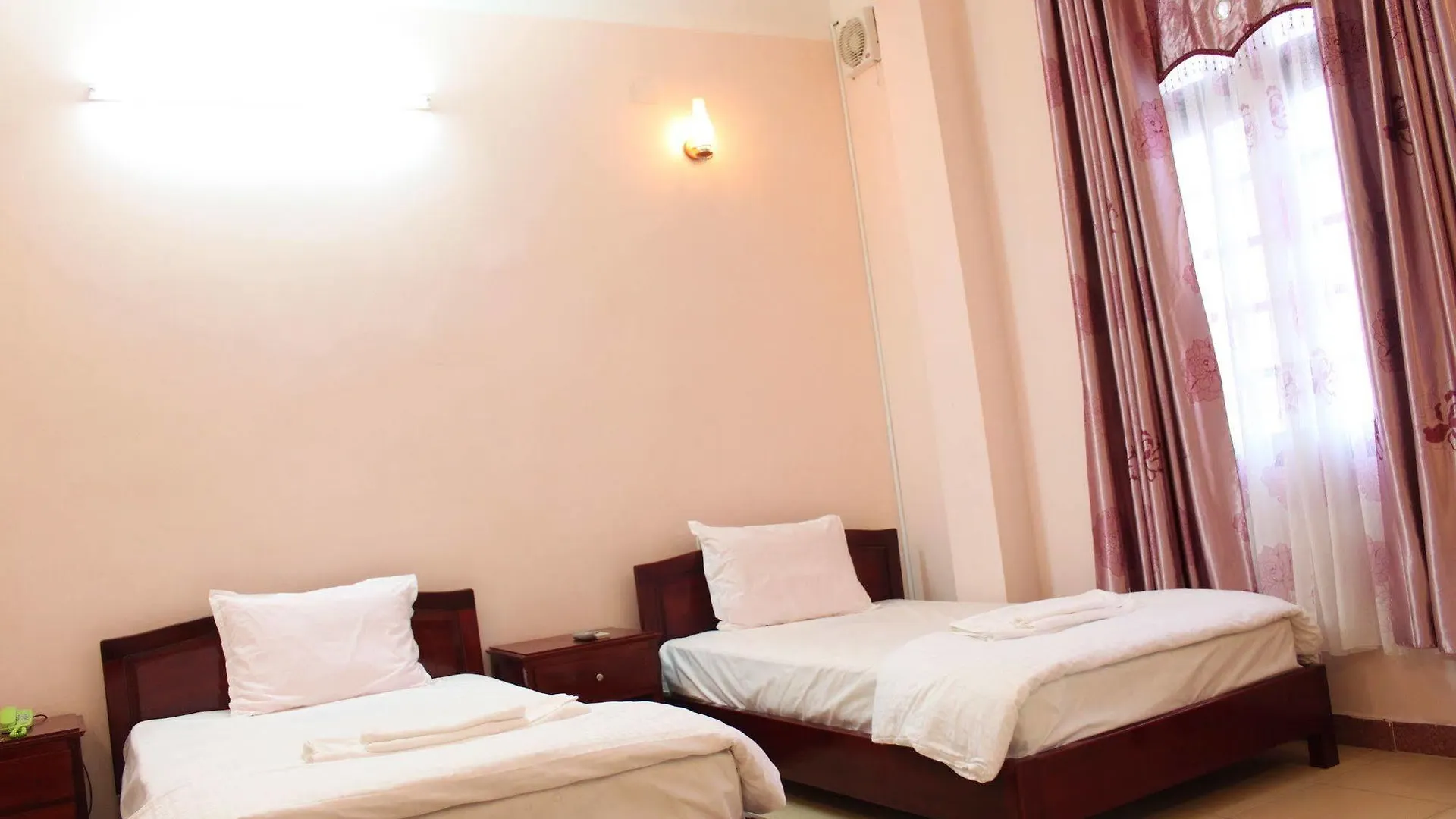 Ngoi Nha Xanh Hotel Da Nang