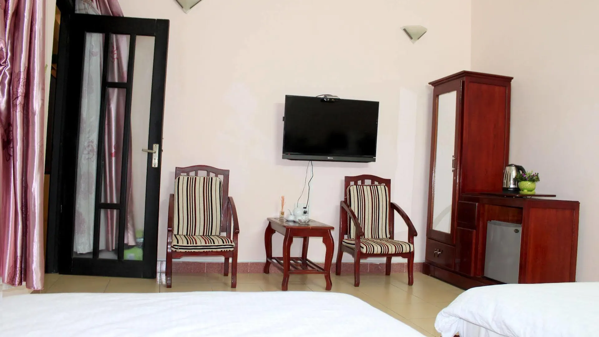 Ngoi Nha Xanh Hotel Da Nang 3*,  Vietnam